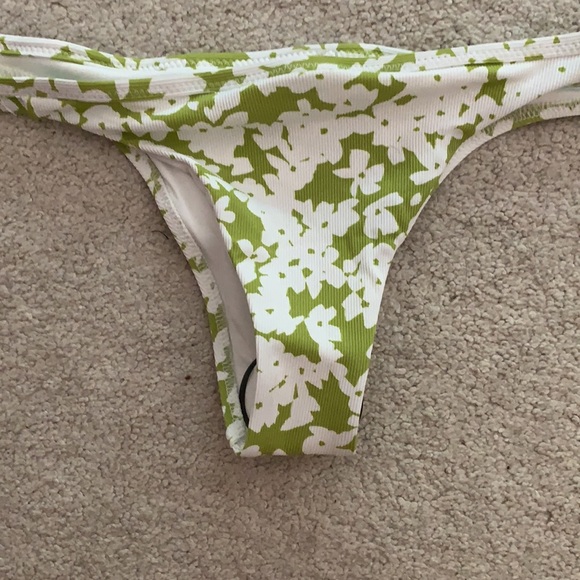 Bonita Bottom in Rialto EcoRib - Picture 5 of 10